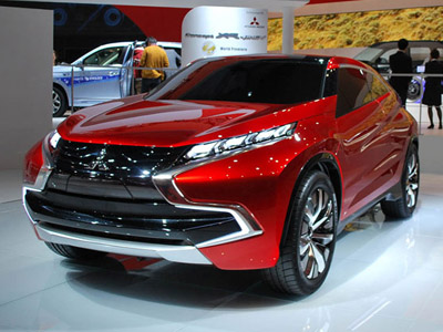 Το νέο Mitsubishi Evo θα είναι υβριδικό με crossover χαρακτηριστικά